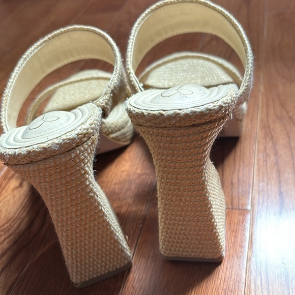 Jessica Simpson Tan Heels - Picture 10 of 13